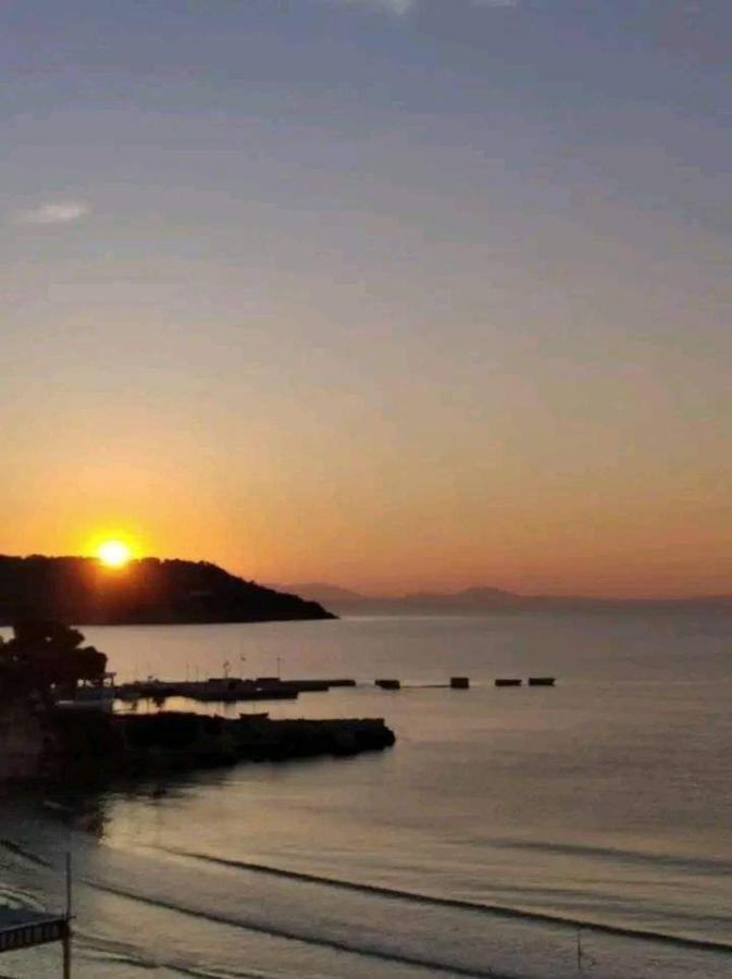 Ammoudia Rooms Agia Marina  Luaran gambar