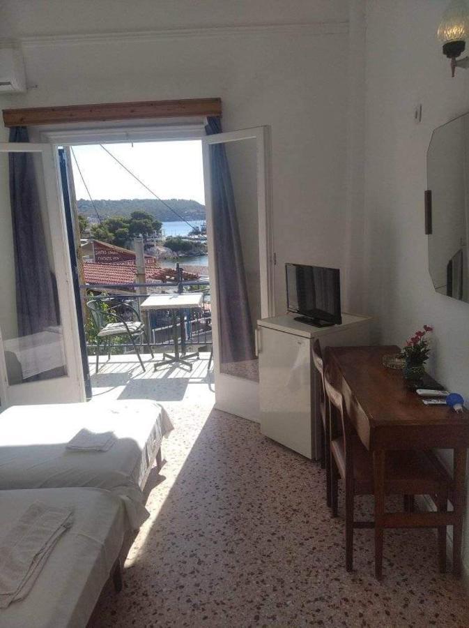 Ammoudia Rooms Agia Marina  Luaran gambar